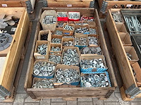 Partij bouten, moeren & klemmen - afbeelding 3 van  9