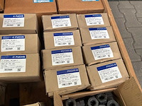 Partij bouten, moeren & ringen - afbeelding 2 van  6