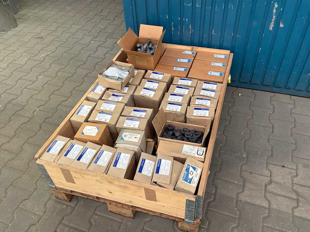 Partij bouten, moeren & ringen - afbeelding 3 van  6