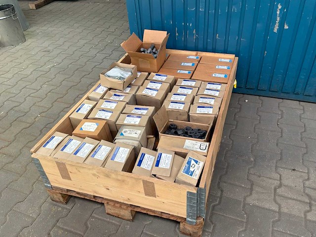 Partij bouten, moeren & ringen - afbeelding 4 van  6