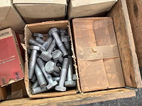 Partij bouten, moeren & ringen - afbeelding 2 van  16