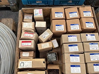 Partij bouten, moeren & ringen - afbeelding 14 van  16