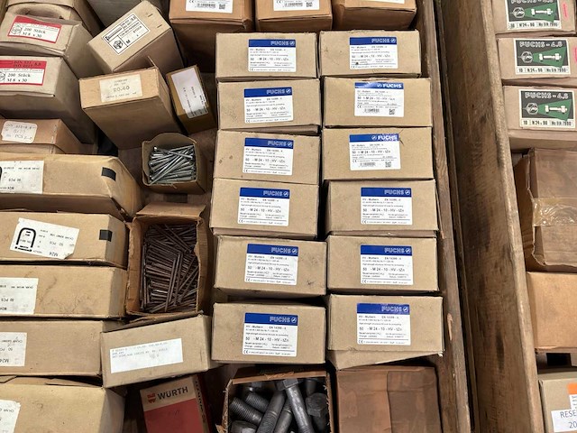 Partij bouten, moeren & ringen - afbeelding 16 van  16