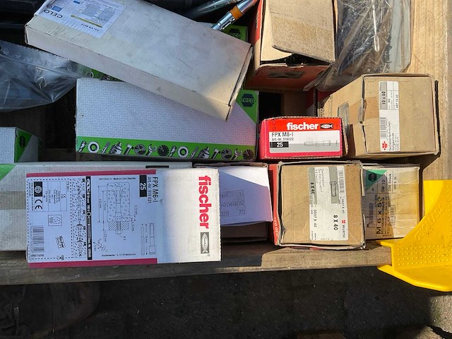 Partij bouten ringen bouten plugbouten - afbeelding 5 van  10