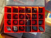 Partij bouten ringen bouten plugbouten - afbeelding 9 van  10