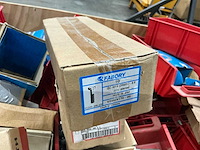 Partij bouten - afbeelding 5 van  6