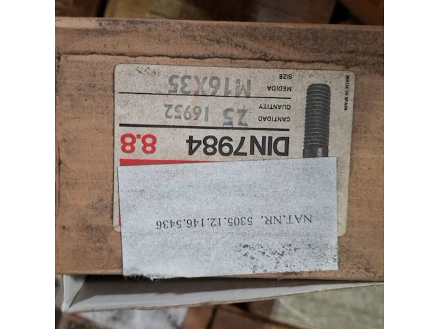 Partij bouten - afbeelding 4 van  5