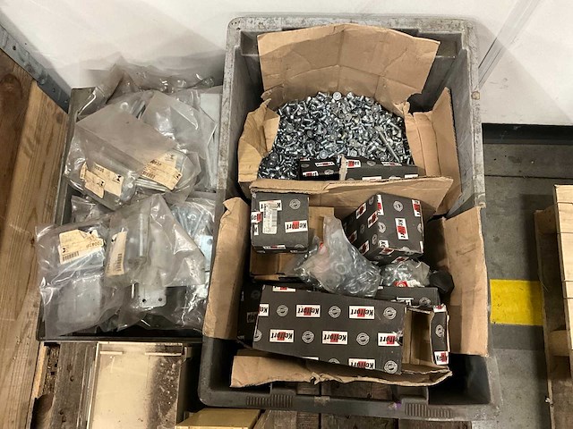 Partij bouw- en bevestigingsmateriaal - afbeelding 3 van  9