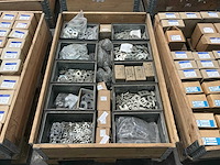 Partij bouw- en bevestigingsmateriaal - afbeelding 9 van  9