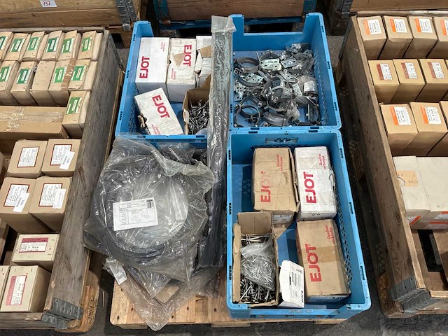 Partij bouw- en bevestigingsmateriaal - afbeelding 4 van  9