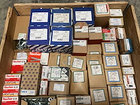 Partij bouw- en bevestigingsmateriaal - afbeelding 3 van  3
