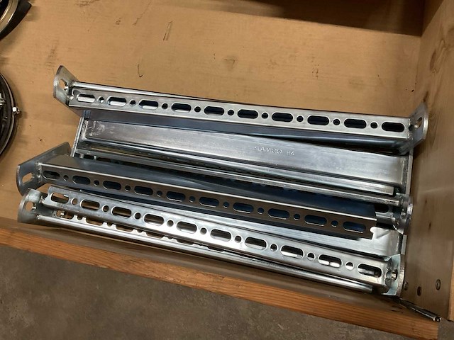 Partij bouw- en bevestigingsmateriaal - afbeelding 6 van  6