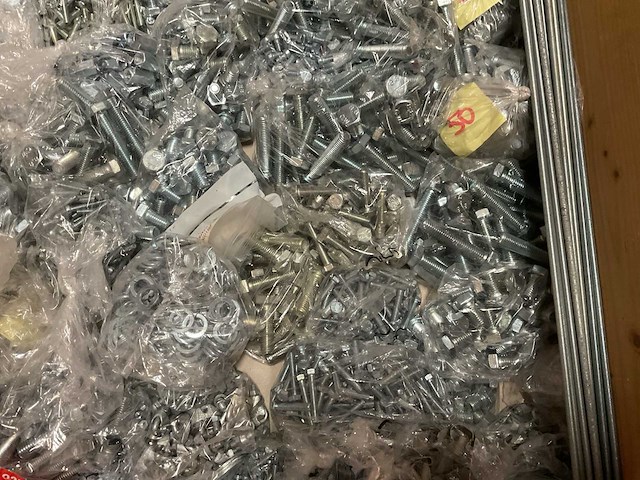 Partij bouw- en bevestigingsmateriaal - afbeelding 8 van  11