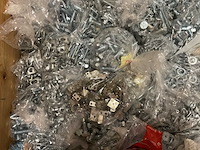Partij bouw- en bevestigingsmateriaal - afbeelding 9 van  11
