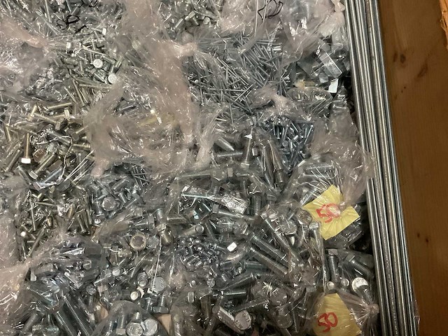 Partij bouw- en bevestigingsmateriaal - afbeelding 11 van  11