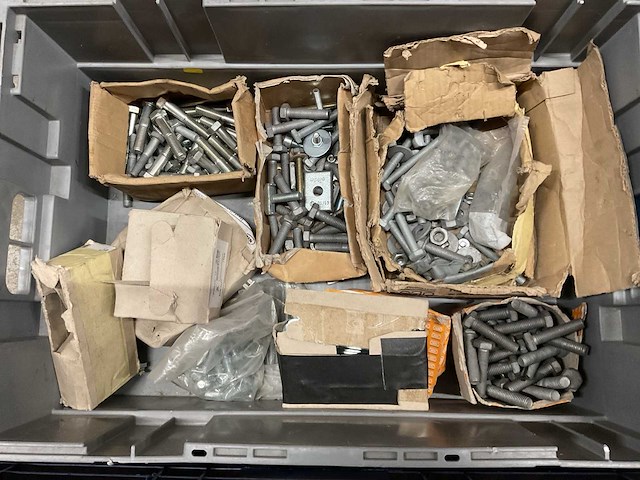 Partij bouw- en bevestigingsmateriaal - afbeelding 7 van  7