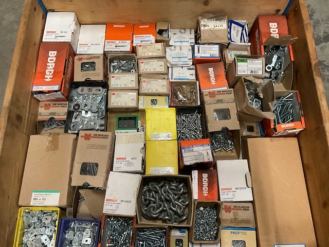 Partij bouw- en bevestigingsmateriaal - afbeelding 2 van  2