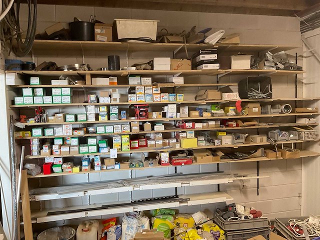 Partij bouw- en bevestigingsmateriaal - afbeelding 5 van  9