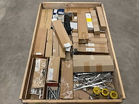 Partij bouw- en bevestigingsmateriaal - afbeelding 1 van  6