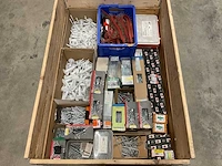 Partij bouw- en bevestigingsmateriaal