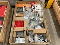 Partij bouw- en bevestigingsmateriaal