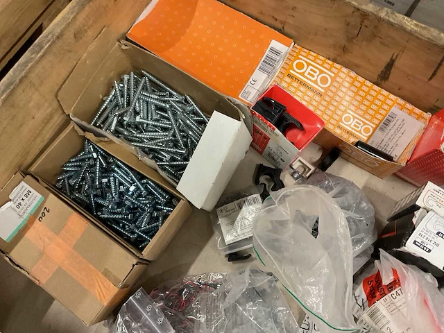 Partij bouw- en bevestigingsmateriaal - afbeelding 7 van  9