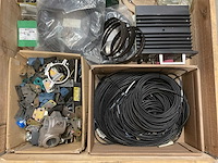 Partij bouw- en bevestigingsmaterialen - afbeelding 1 van  2