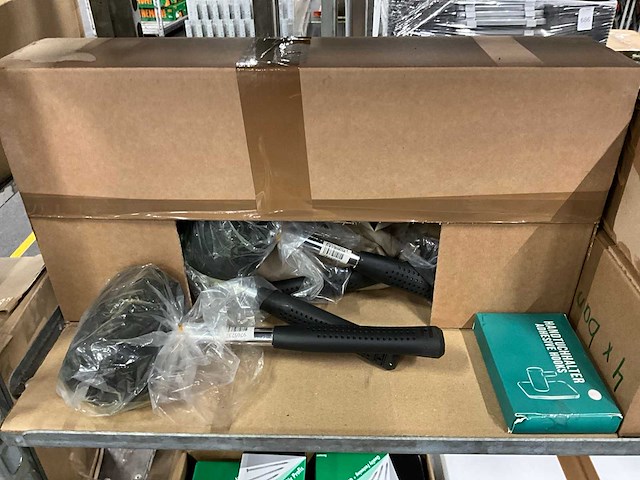 Partij bouw- en tuingereedschappen retourgoederen - afbeelding 10 van  12