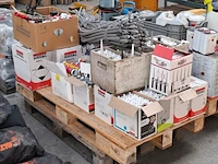 Partij bouw benodigdheden - afbeelding 2 van  22