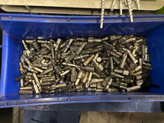 Partij bouw materiaal stekkers en diverse - afbeelding 3 van  7