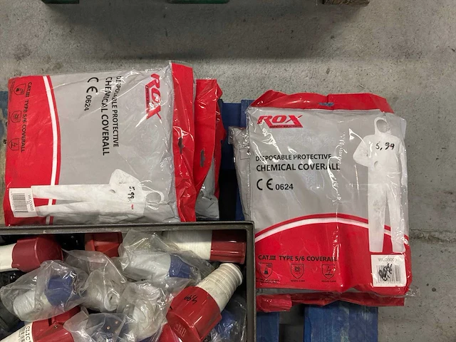 Partij bouw materiaal stekkers en diverse - afbeelding 6 van  7
