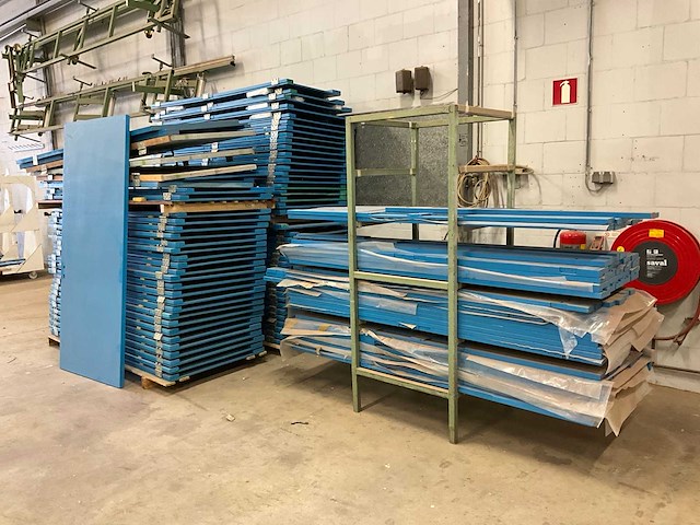 Partij bouw nooddeuren en diversen - afbeelding 1 van  11