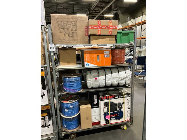 Partij bouwbenodigdheden en bekabeling, retourgoederen - afbeelding 4 van  11