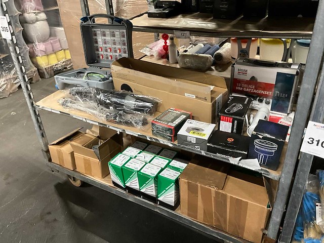 Partij bouwbenodigdheden, retourgoederen - afbeelding 1 van  6