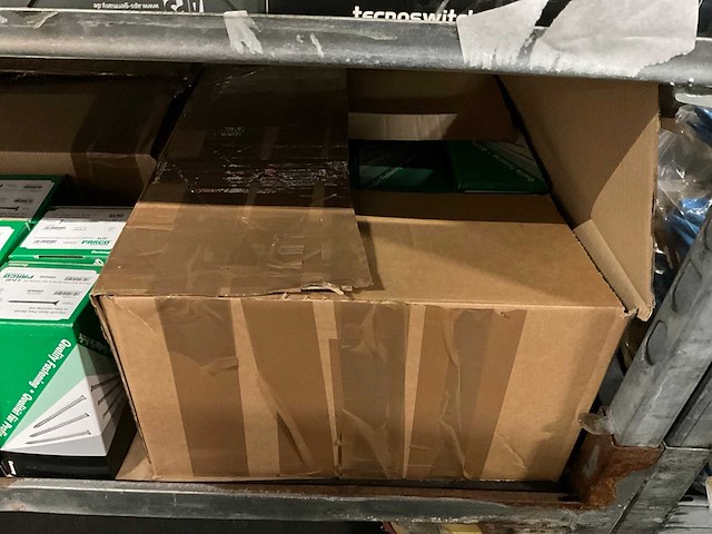 Partij bouwbenodigdheden, retourgoederen - afbeelding 6 van  6