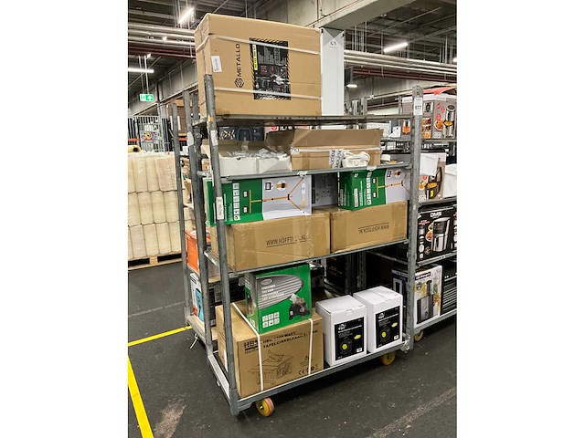 Partij bouwbenodigdheden retourgoederen - afbeelding 2 van  9