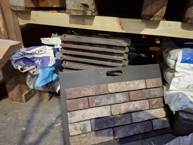 Partij bouwbenodigdheden - afbeelding 3 van  65