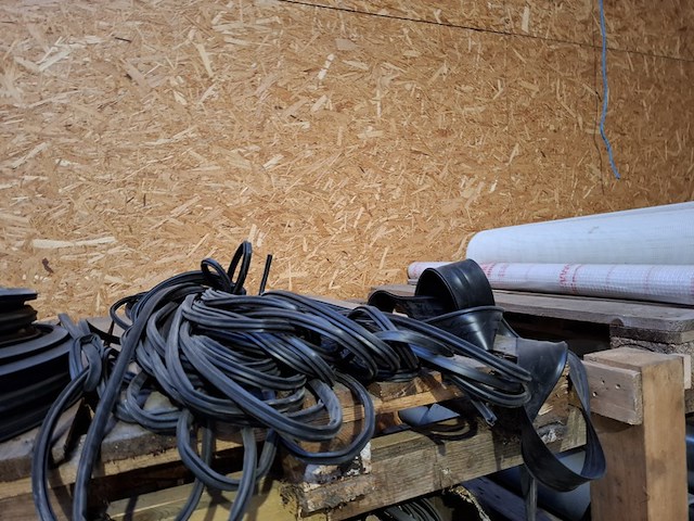 Partij bouwbenodigdheden - afbeelding 7 van  65