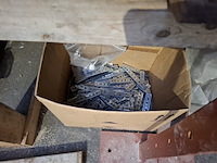 Partij bouwbenodigdheden - afbeelding 32 van  65