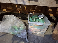 Partij bouwbenodigdheden - afbeelding 33 van  65