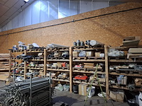 Partij bouwbenodigdheden - afbeelding 23 van  65