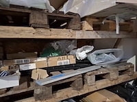 Partij bouwbenodigdheden - afbeelding 52 van  65