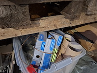 Partij bouwbenodigdheden - afbeelding 54 van  65