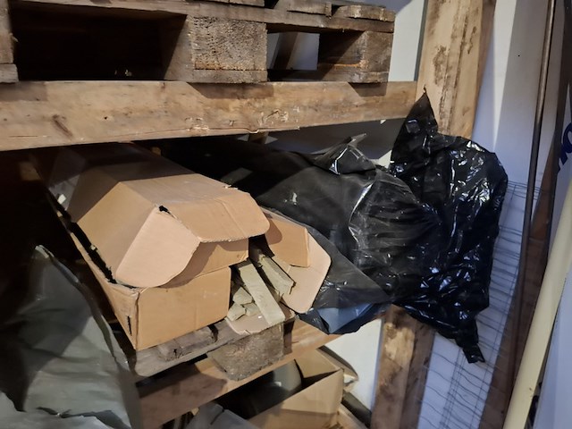 Partij bouwbenodigdheden - afbeelding 57 van  65