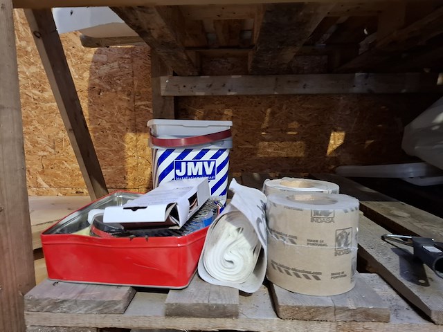 Partij bouwbenodigdheden - afbeelding 63 van  65