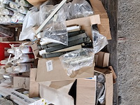 Partij bouwbenodigdheden - afbeelding 13 van  17