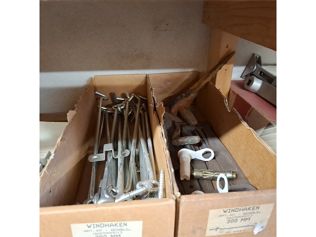 Partij bouwbenodigdheden - afbeelding 3 van  56