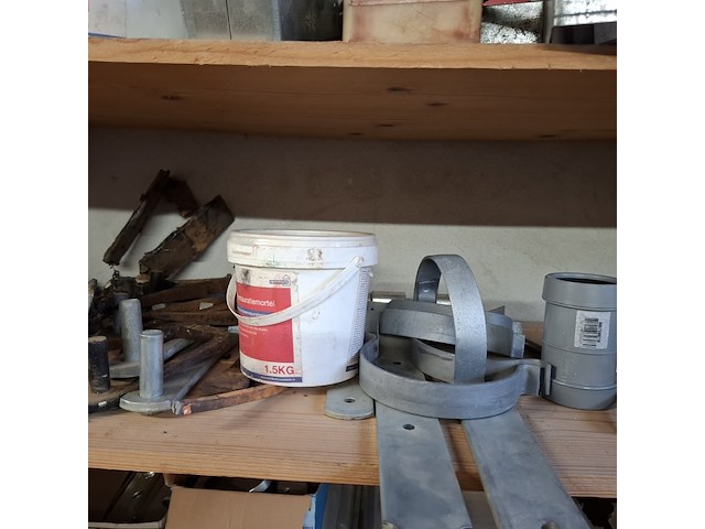 Partij bouwbenodigdheden - afbeelding 18 van  56