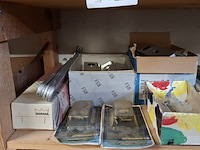 Partij bouwbenodigdheden - afbeelding 20 van  56