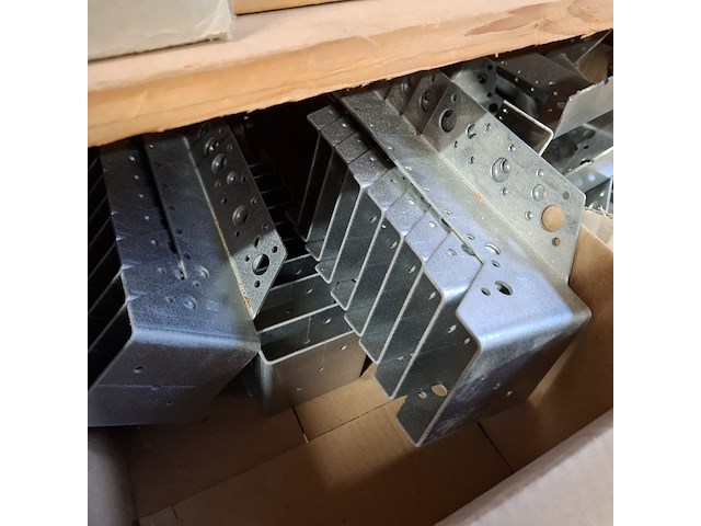 Partij bouwbenodigdheden - afbeelding 28 van  56